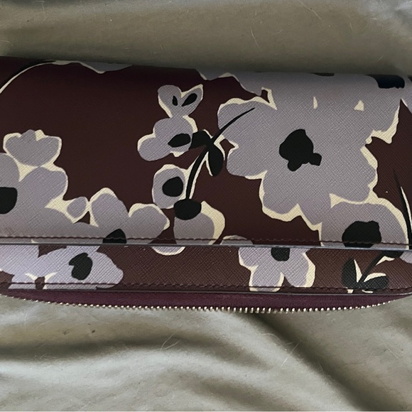 Kate Spade Wallet - Picture 3 of 4